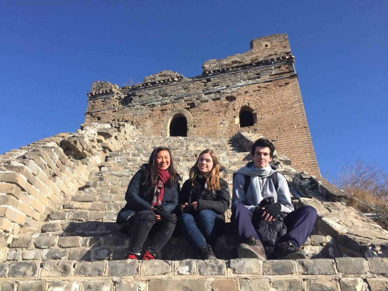 Explorando la Gran Muralla - Jocelyn, Katrin y Nicolas
